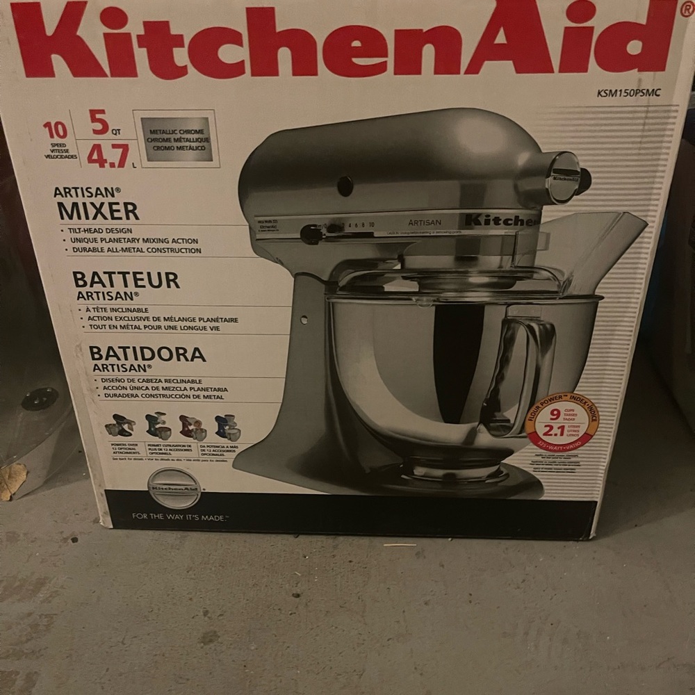 Kitchen Aid Artisan 5 quart Mixer-Brand New-Unopened